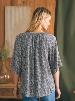 Shirts & Tops^Faherty Brand Amira Top - Navy Ditsy Floral