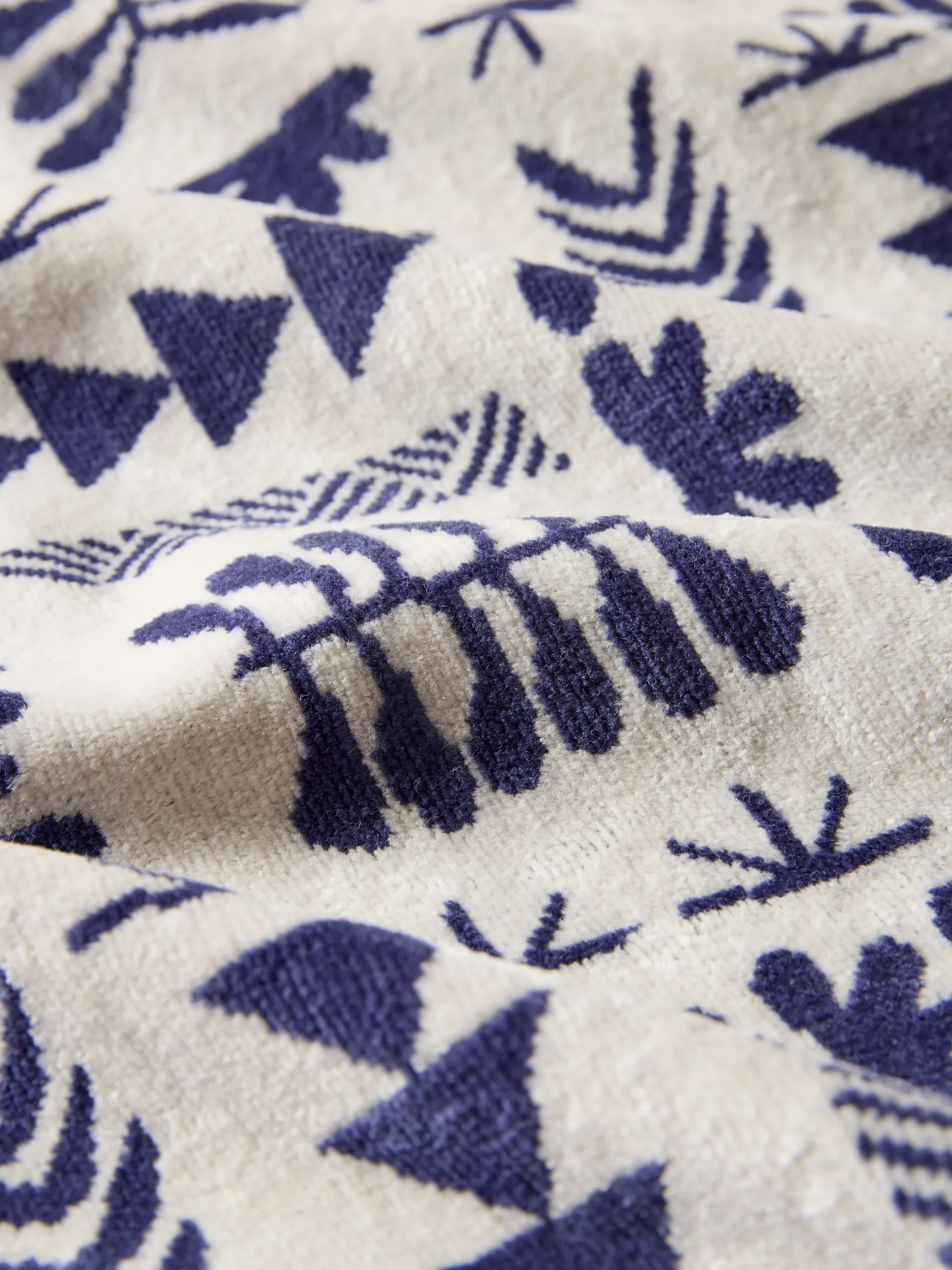 Swim|Home & More^Faherty Brand Anna Kahalekulu Beach Towel - Seaside Naupaka Block