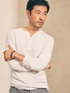 T-Shirts & Henleys^Faherty Brand Cloud Cotton Long-Sleeve Henley (Tall) - Ivory Heather