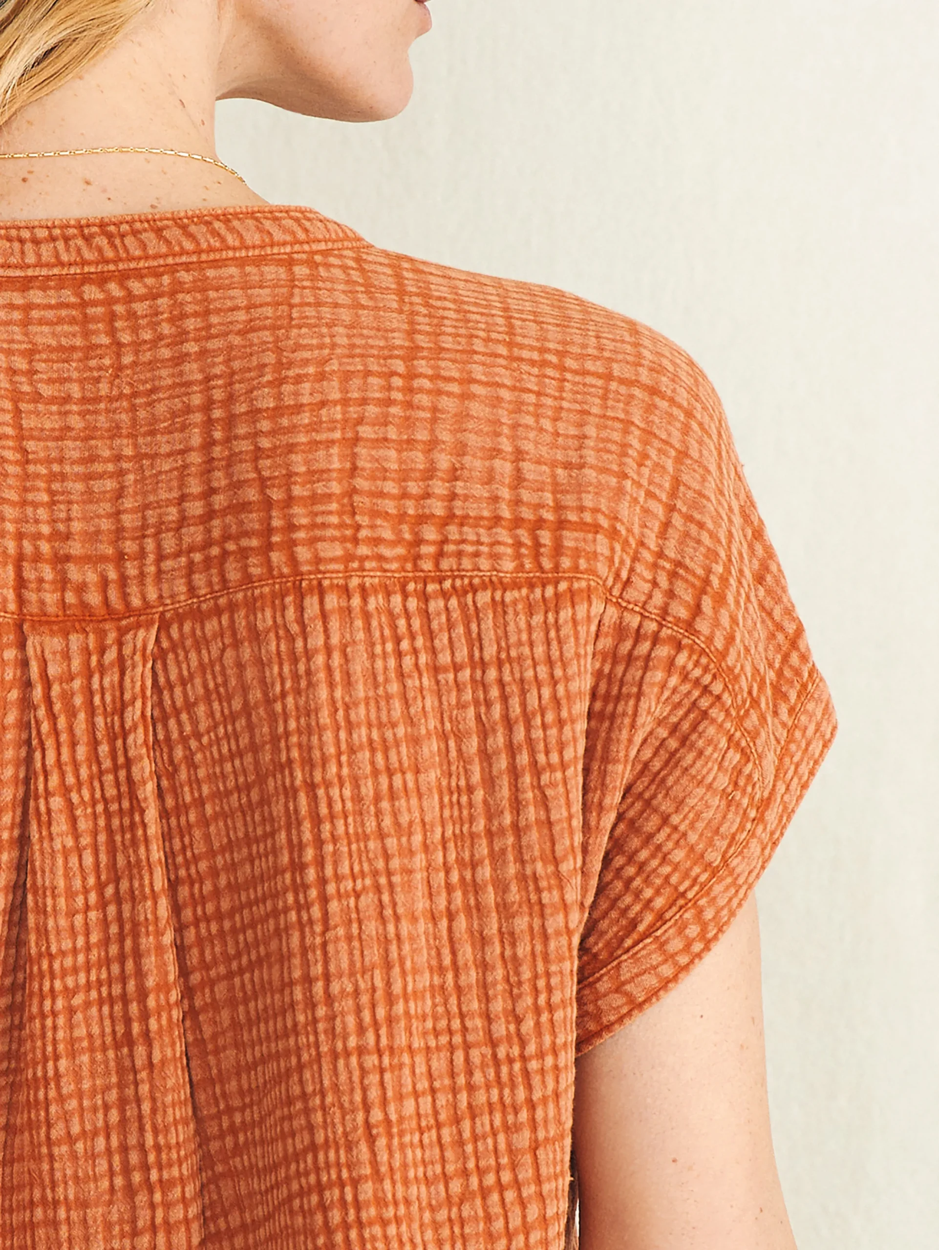 Shirts & Tops^Faherty Brand Dream Cotton Gauze Desmond Top - Bombay Brown