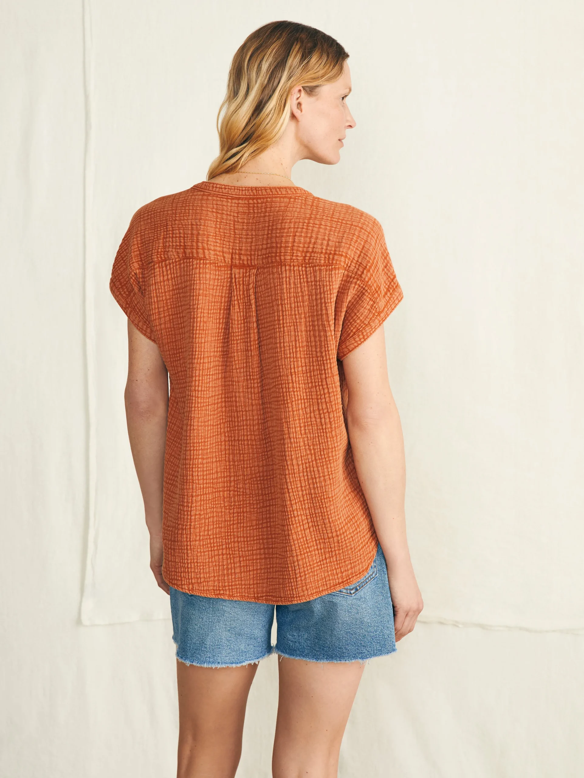 Shirts & Tops^Faherty Brand Dream Cotton Gauze Desmond Top - Bombay Brown