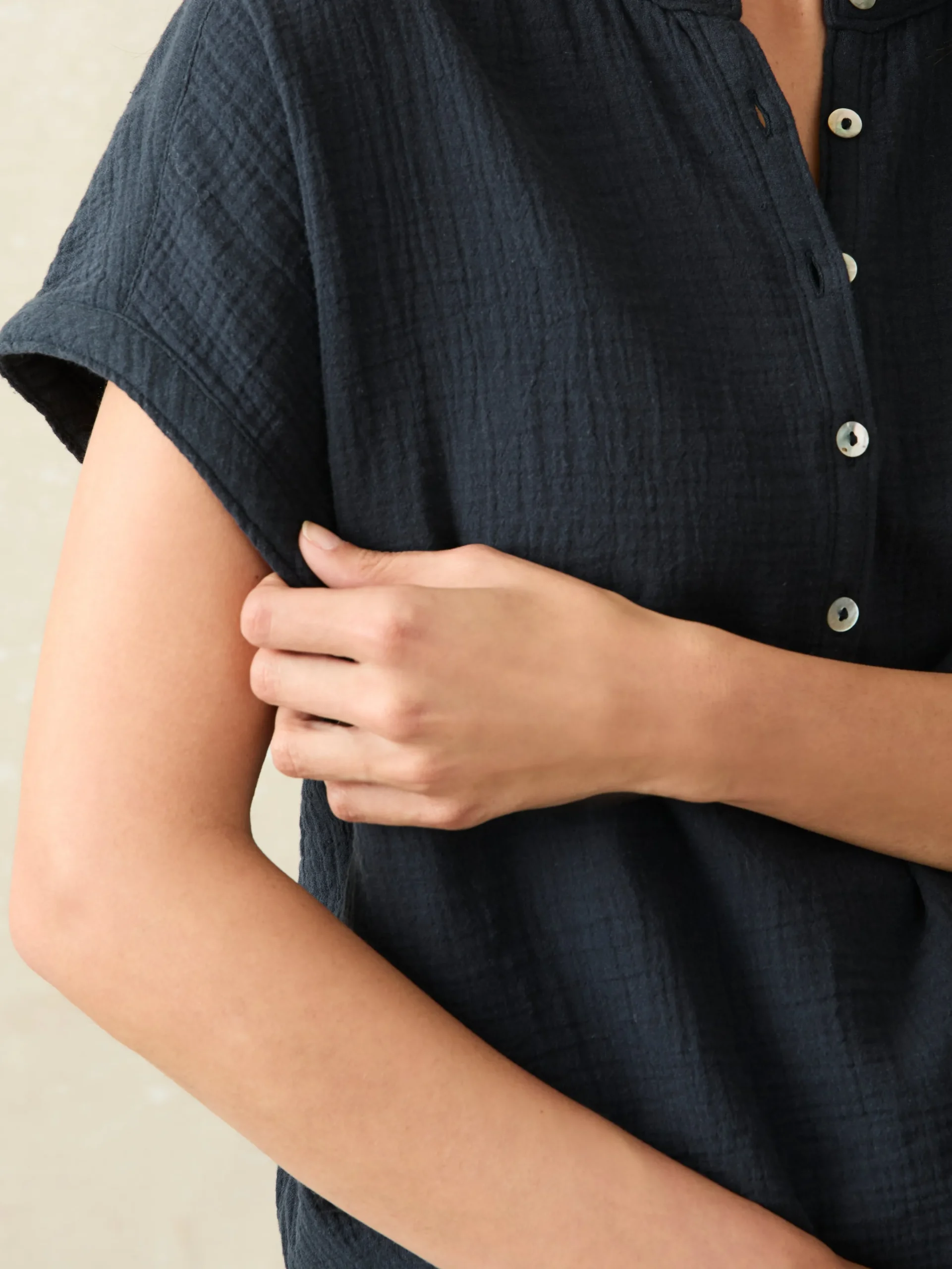 Shirts & Tops^Faherty Brand Dream Cotton Gauze Desmond Top - Navy