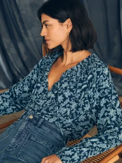 Shirts & Tops^Faherty Brand Emery Top - Blue Esna Floral