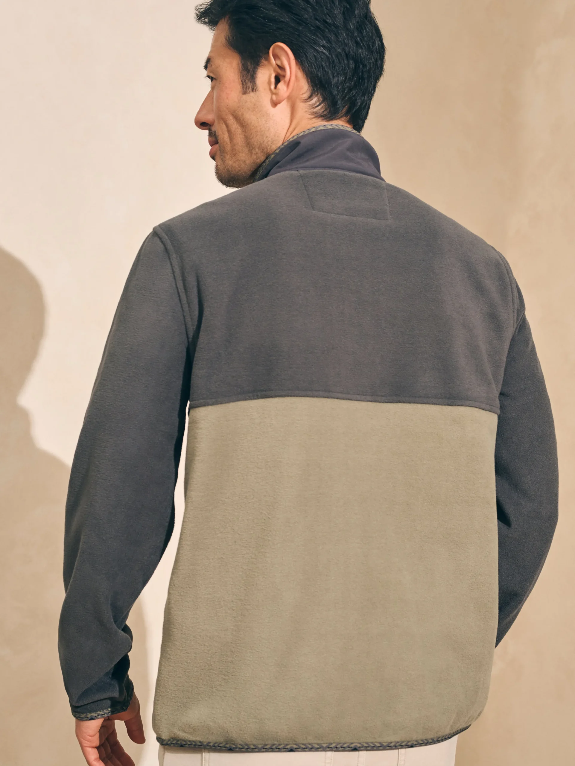 Jackets & Vests^Faherty Brand Low Pile Fleece Popover - Faded Black Light Pine