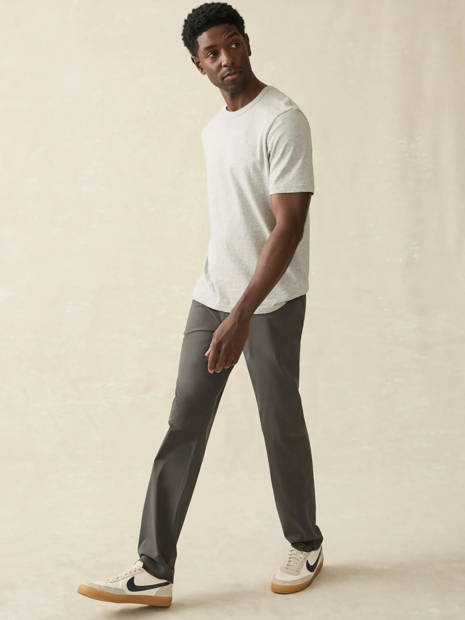 Pants^Faherty Brand Movement™ 5-Pocket Pant Athletic Fit - Graphite