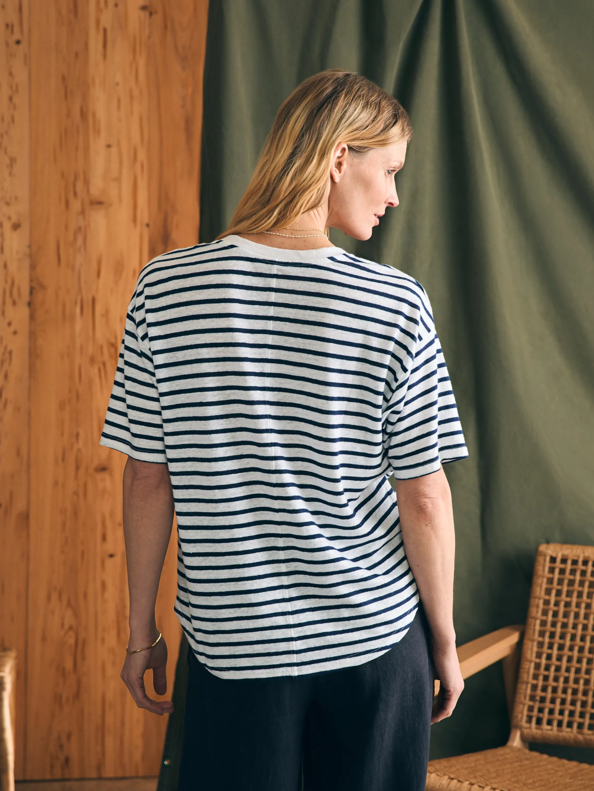 T-Shirts^Faherty Brand Oceanside Linen V-Neck Tee - Ahoy Stripe