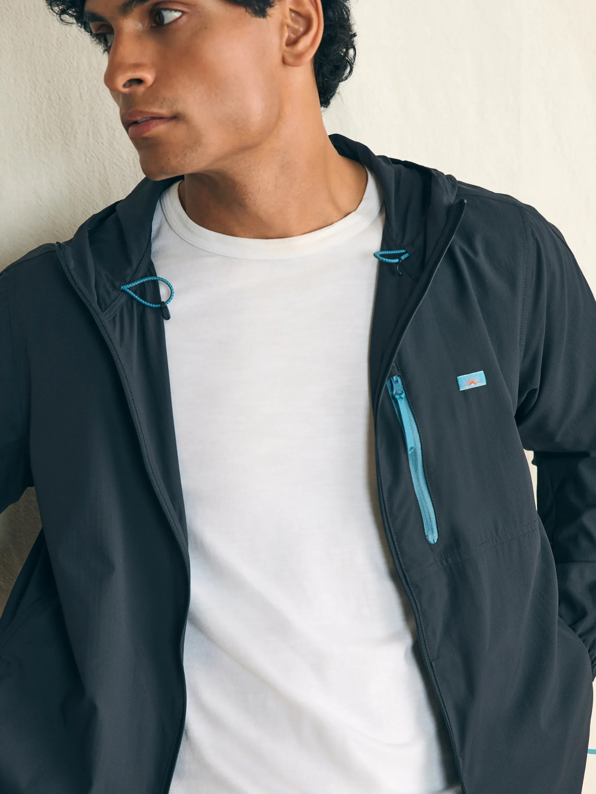 Jackets & Vests^Faherty Brand Shorelite Packable Anorak - Summit Black