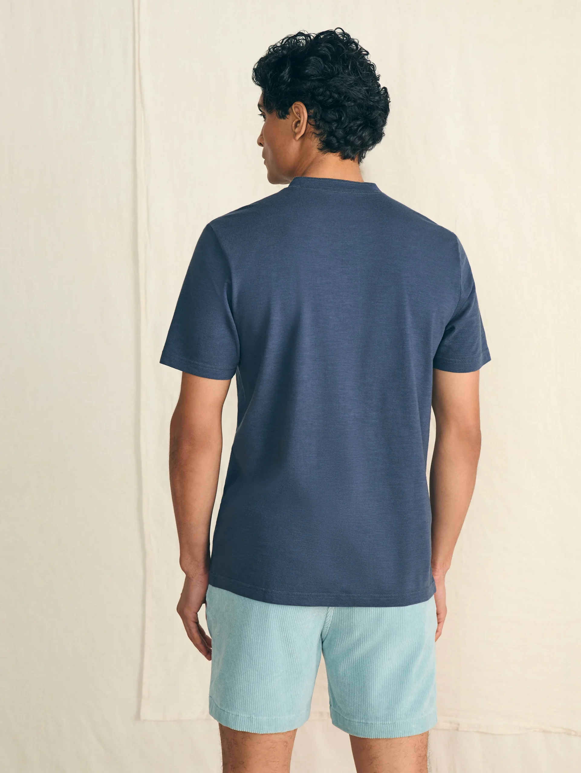 T-Shirts & Henleys^Faherty Brand Short-Sleeve Sunwashed Henley - Dune Navy
