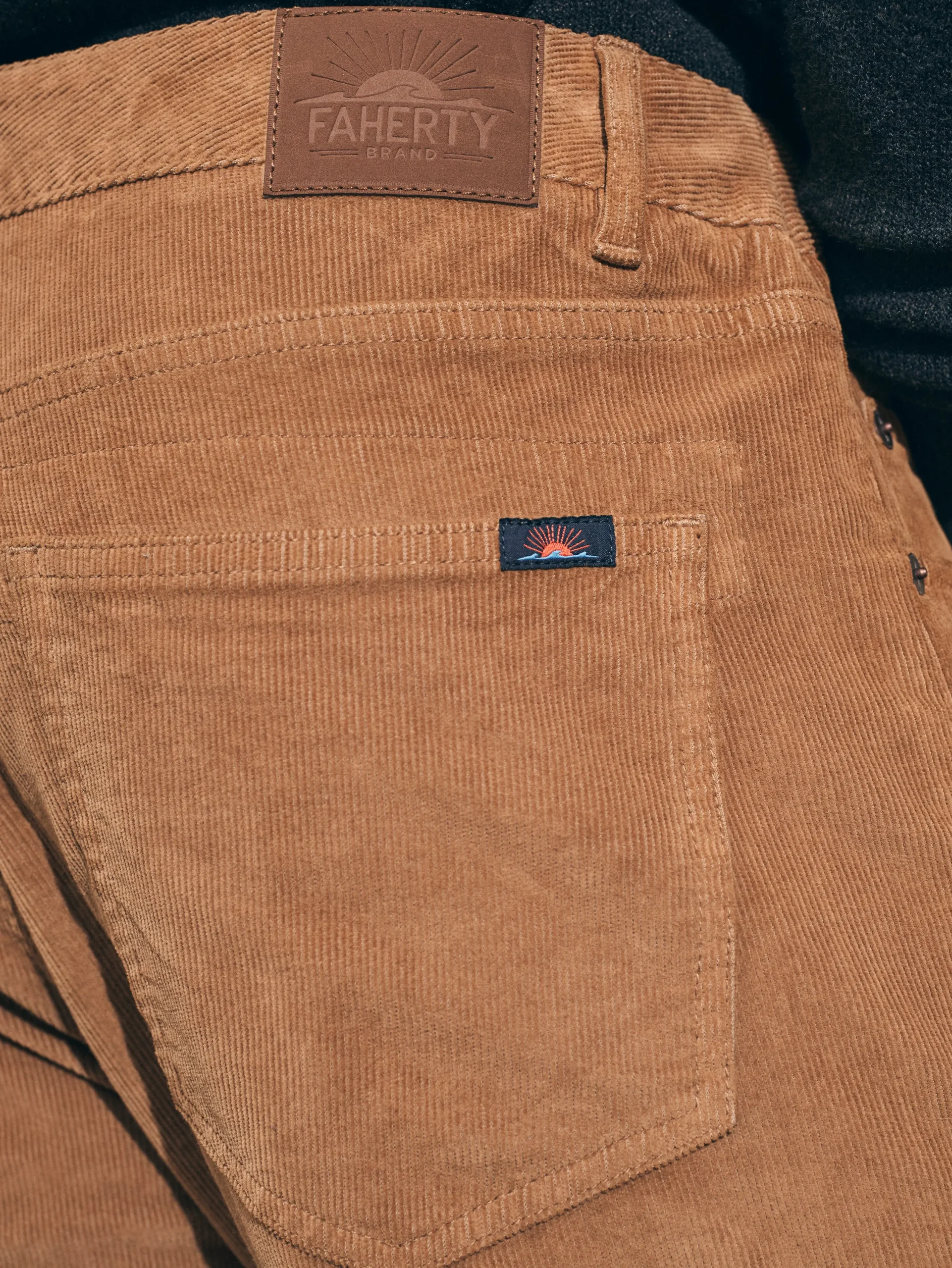 Pants^Faherty Brand Stretch Corduroy 5-Pocket Pant (32" Inseam) - Raw Umber
