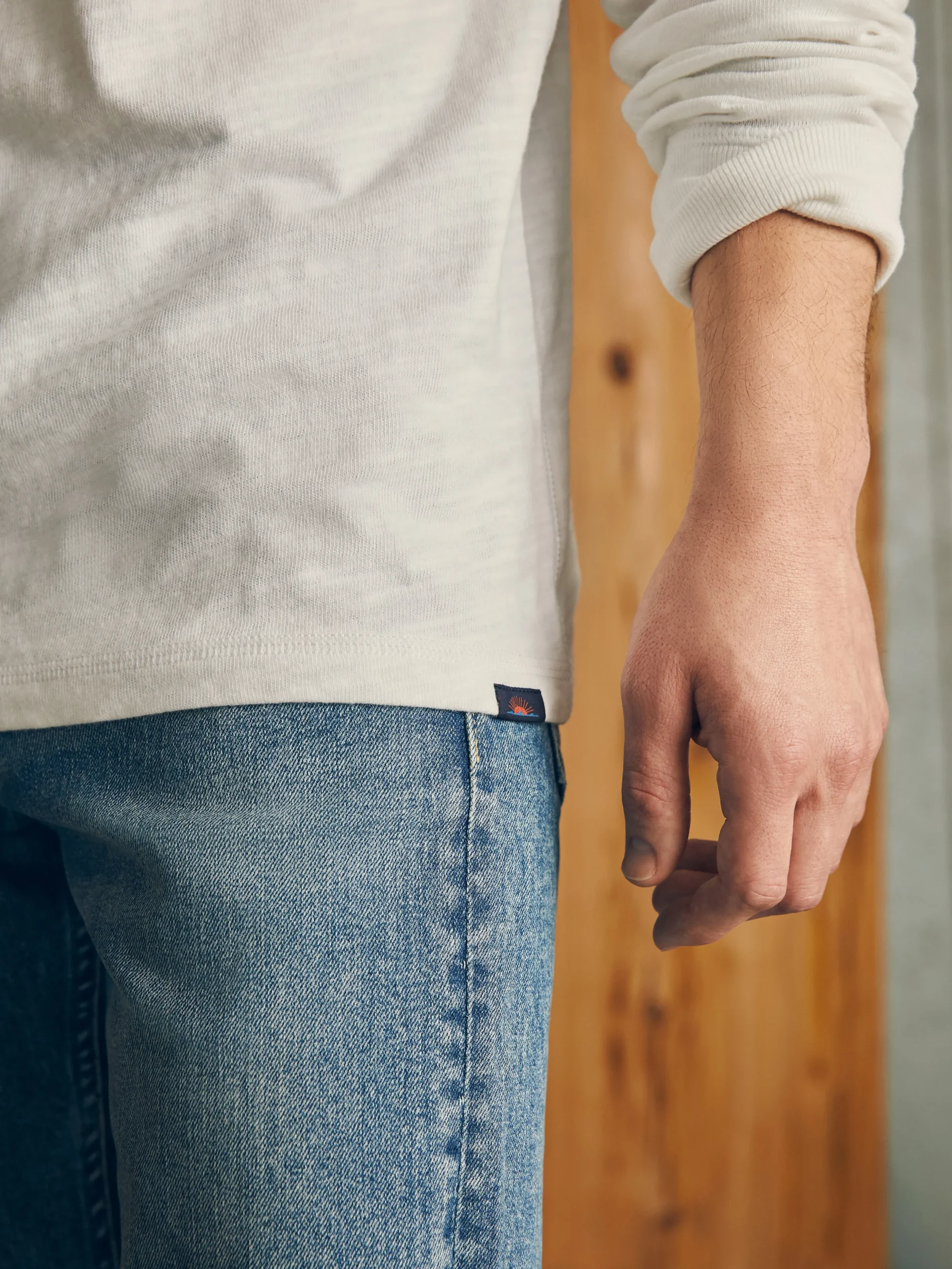 T-Shirts & Henleys^Faherty Brand Sunwashed Slub Henley - White