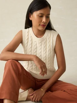 Sweaters^Faherty Brand Sunwashed Sweater Vest - White Shell