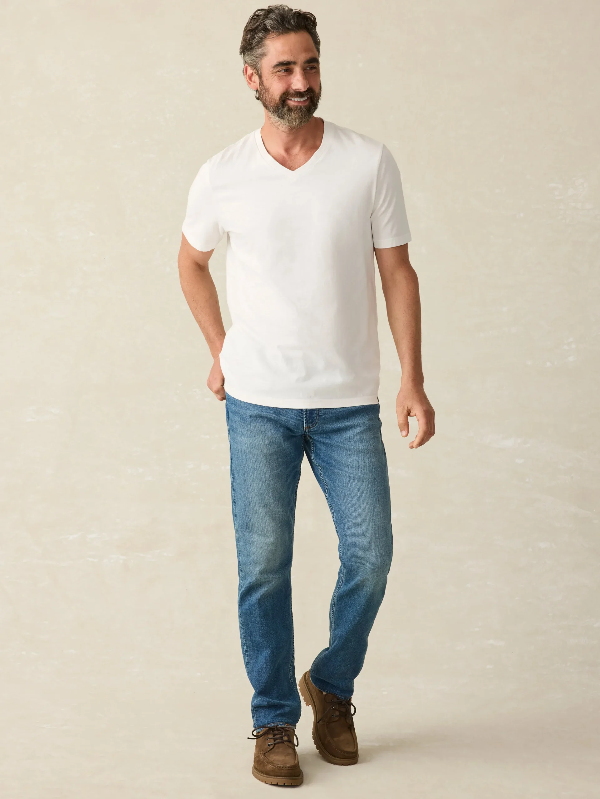 T-Shirts & Henleys^Faherty Brand Sunwashed V-Neck Tee - White