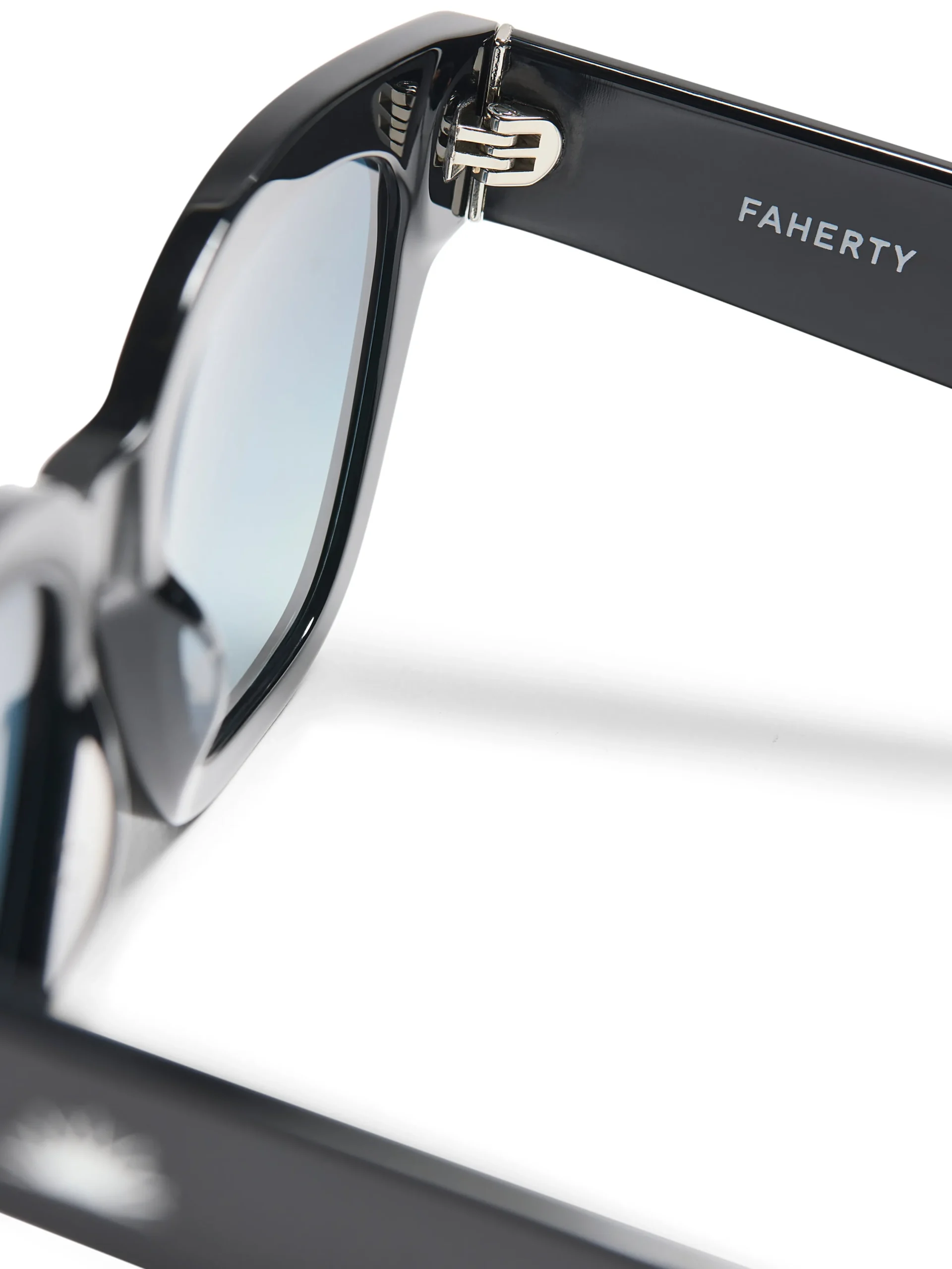 Swim|Sunglasses^Faherty Brand Weber Sunglasses - Black