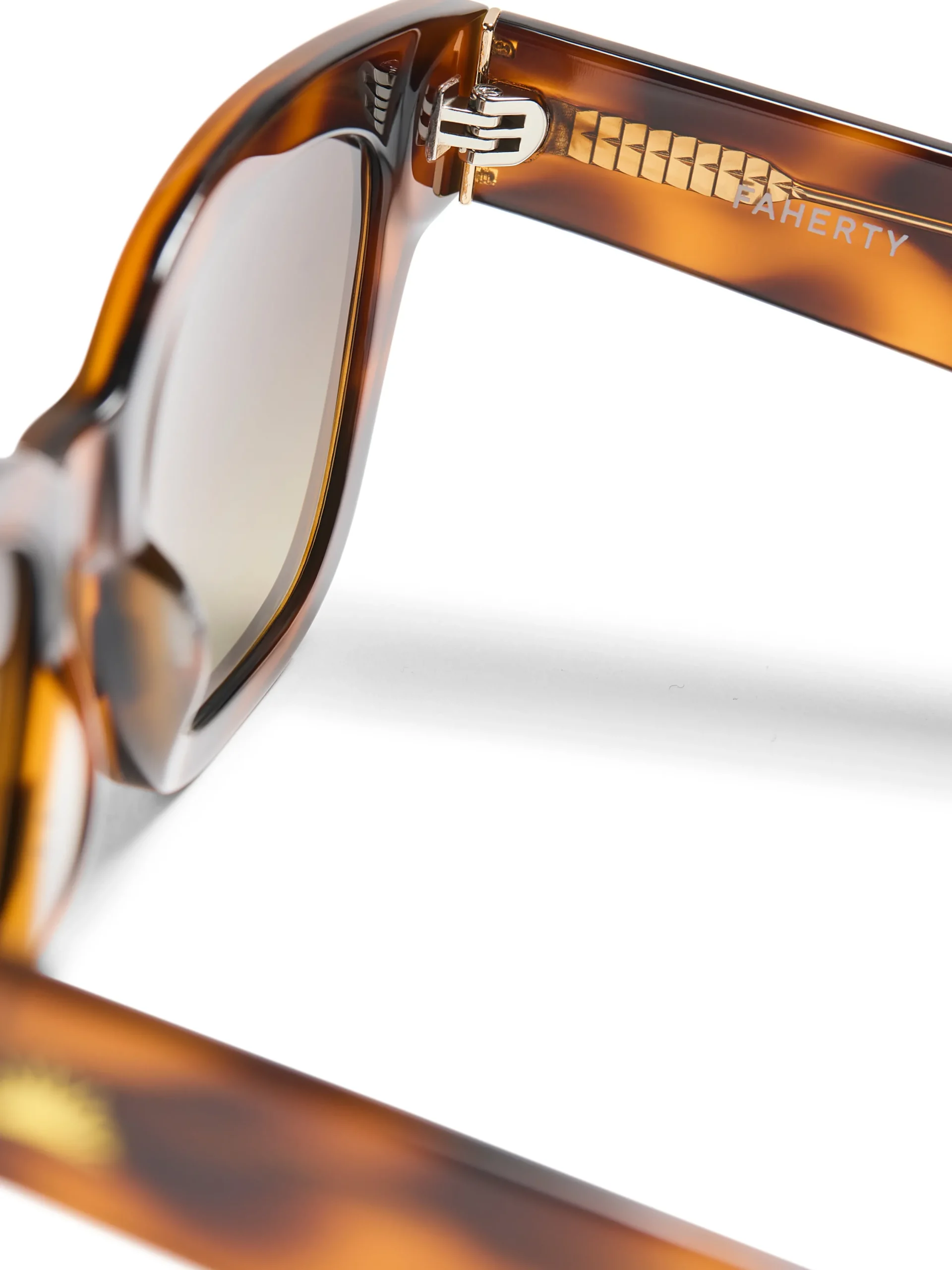 Sunglasses|Sunglasses^Faherty Brand Weber Sunglasses - Tortoise